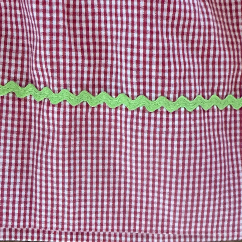 Anavini Red Gingham Smocked Embroidered Elf With Toys Dress New And Never Worn - Picture 8 of 15